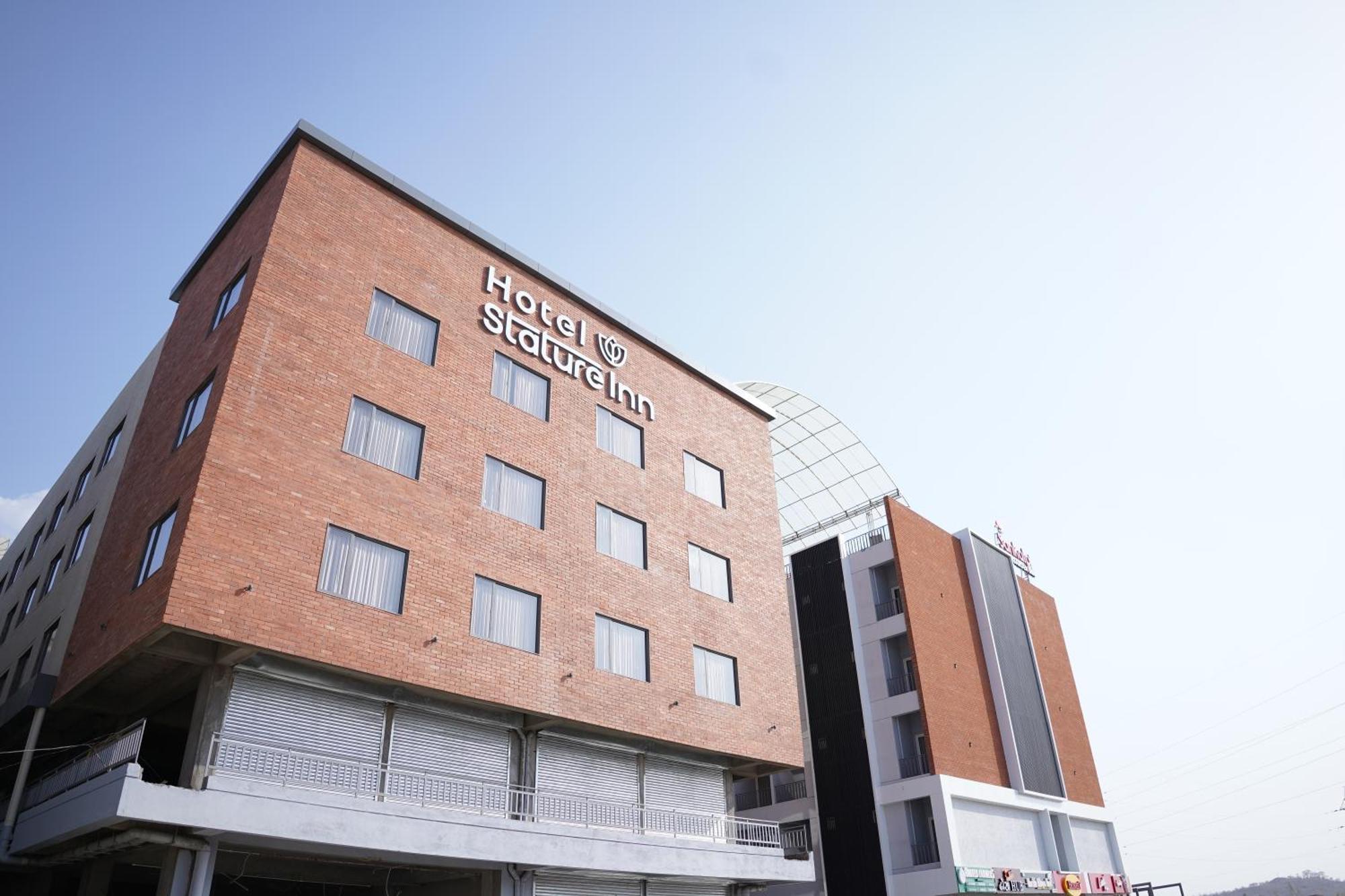 Hotel Stature Inn Kevadia Exterior photo
